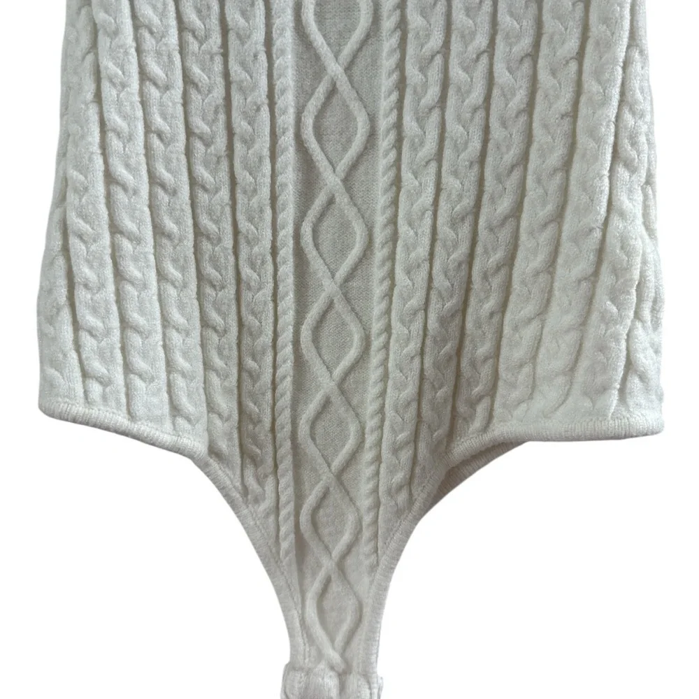 Le Lis Cream Cable Knit Crewneck Sweater